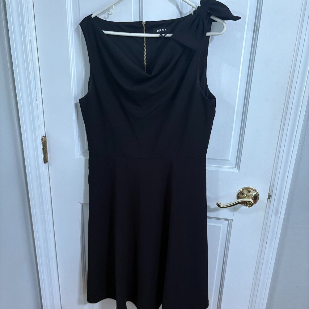 Black Cocktail DKNY